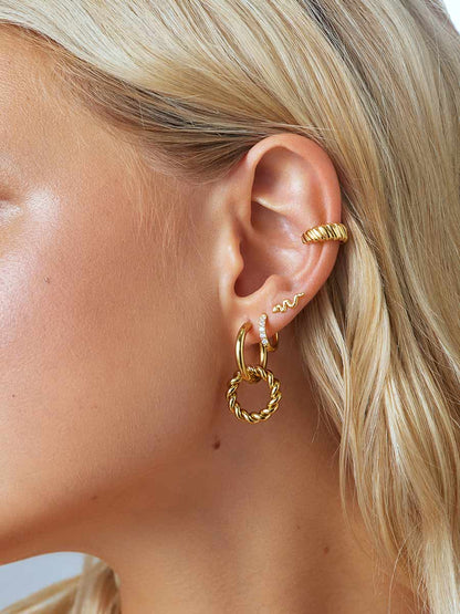 Celeste | Aretes de aro con zirconias