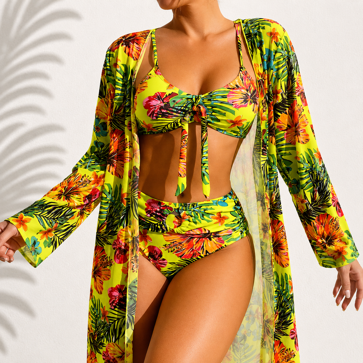 Victoria | Elegante bikini de 3 piezas con diseño tropical