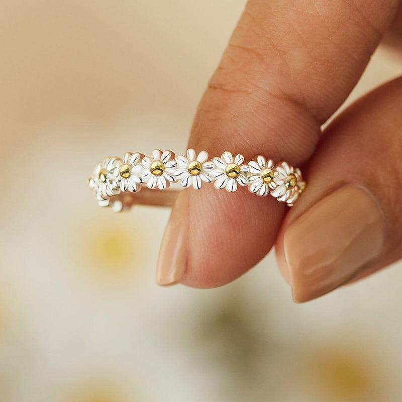 DELACROIX | BAGUE RÉGLABLE EN ARGENT AVEC MARGUERITE