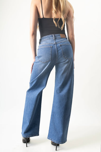 Renata | Barrel jeans con brillos
