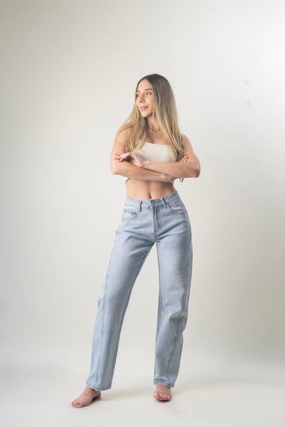 Dafne | Barrel jeans azul claro con brillos