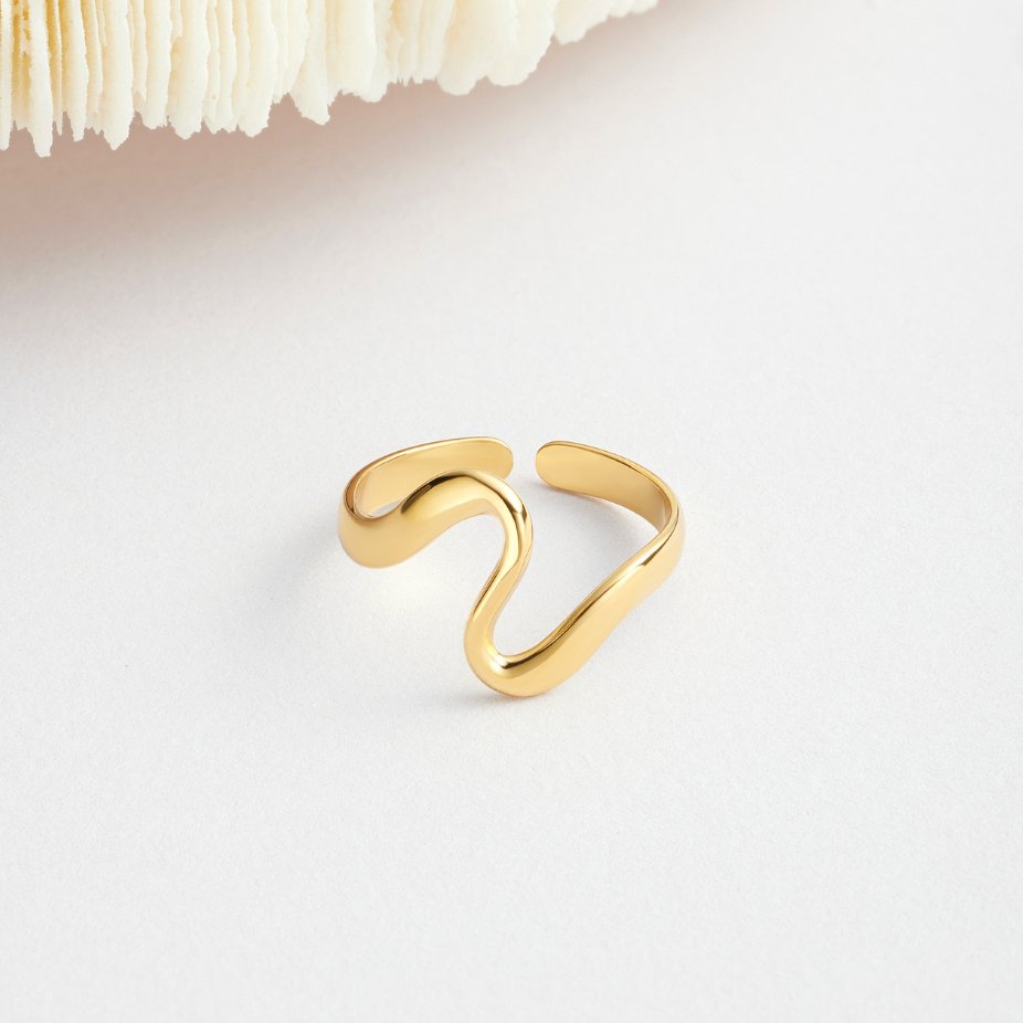 Alana | Anillo onda dorata