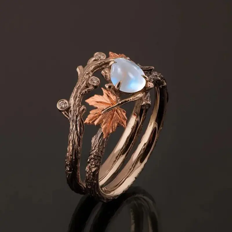 Nicole | Anillo de piedra lunar natural