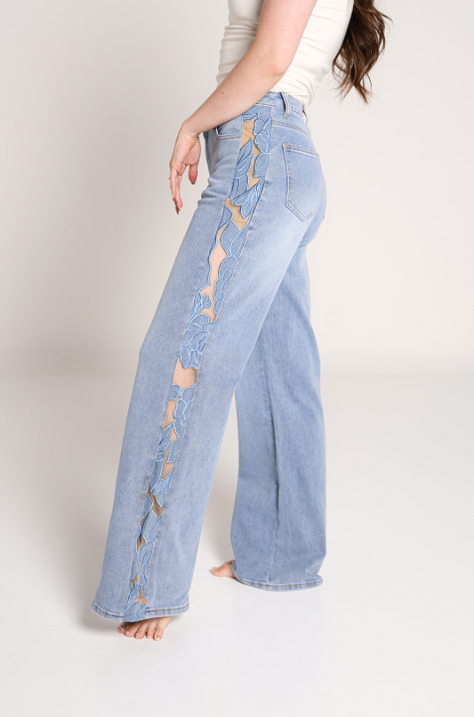 Romina | Pantalón wide leg azul claro con detalle lateral
