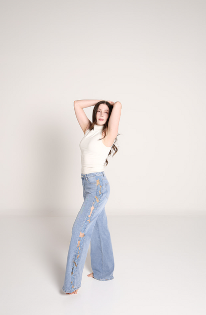 Romina | Pantalón wide leg azul claro con detalle lateral