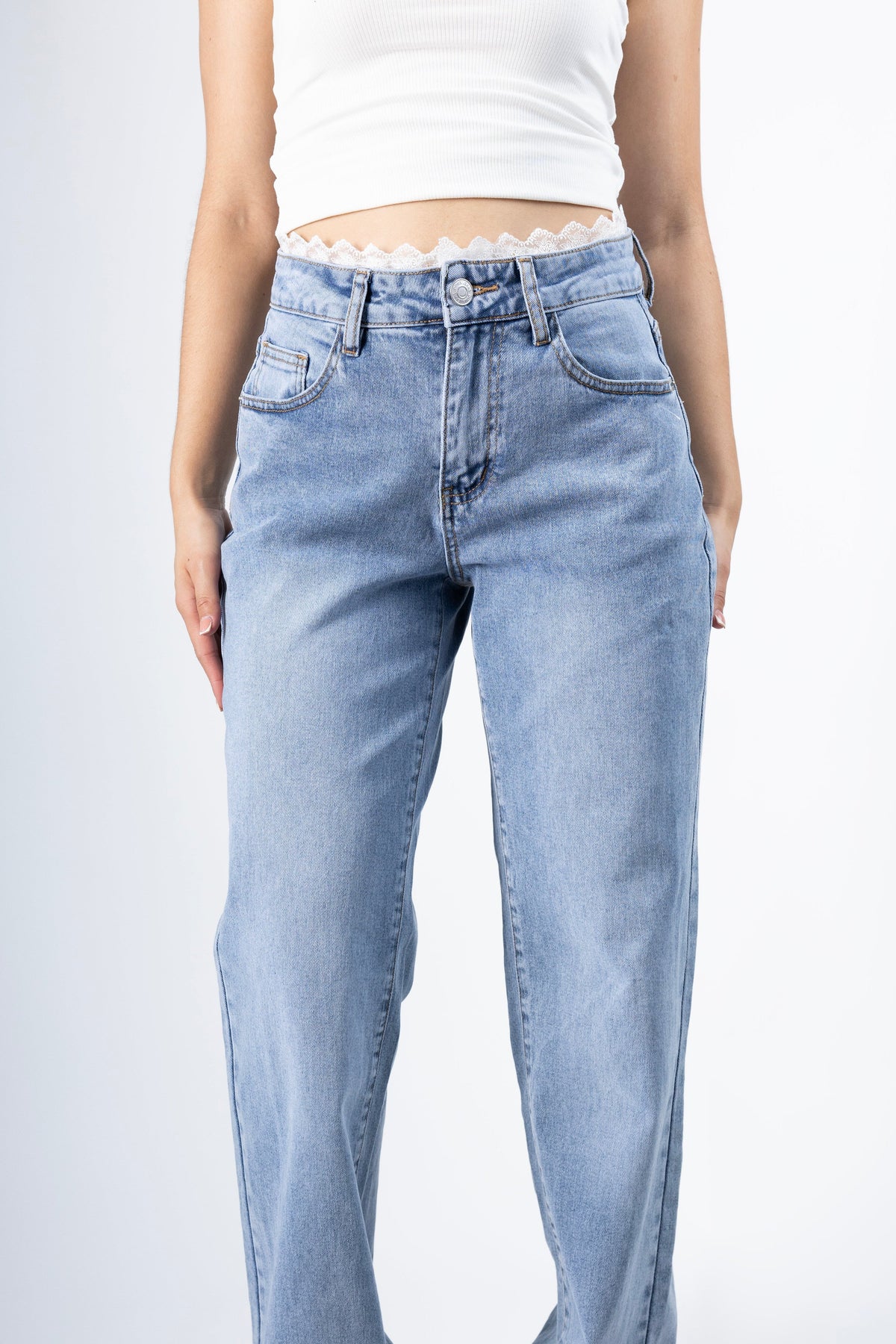 Elisa | Pantalón wide leg azul claro con encaje