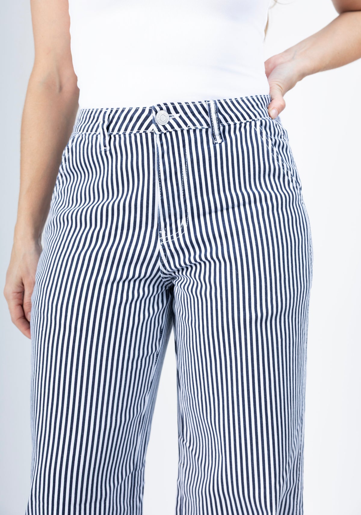 Marisol | Pantalón wide leg azul marino y blanco