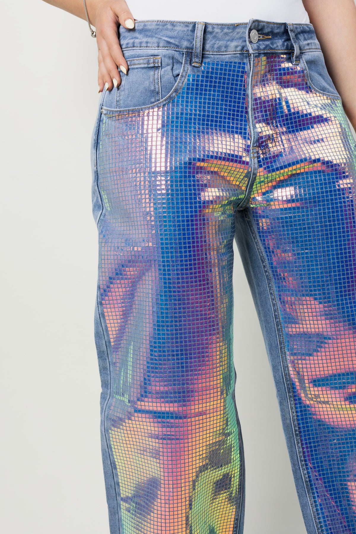 Nova | Pantalón wide leg azul claro con paneles holográficos