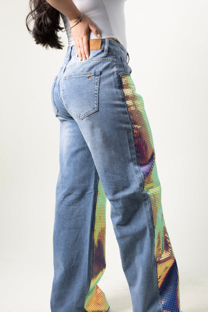 Nova | Pantalón wide leg azul claro con paneles holográficos
