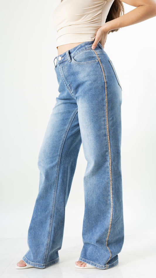 Elena | Pantalón wide leg azul con bordado camel