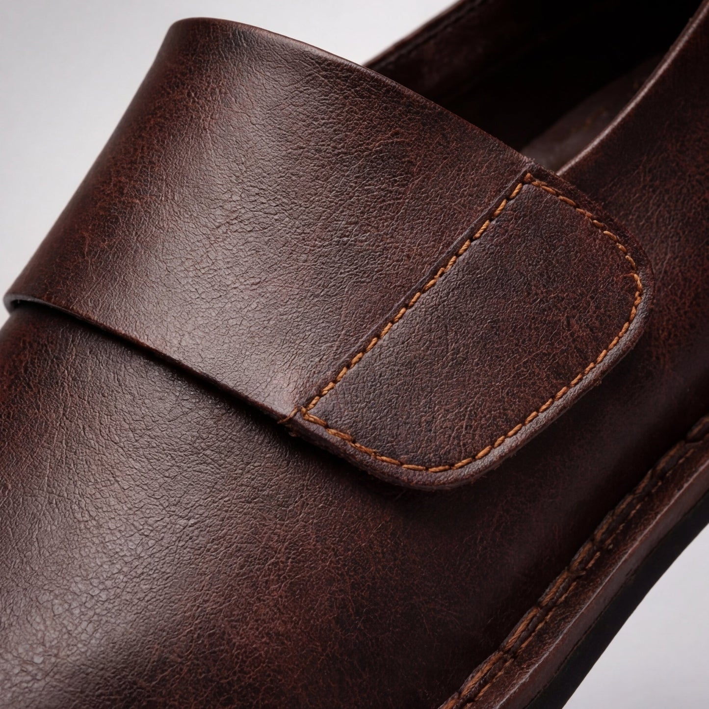 LAURENT MONACO | LOAFER ÉLÉGANT AVEC UN DE SANGLE MINIMAL POUR HOMMES